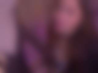Live cam show with Bllowjoyy - BBW on CamClone