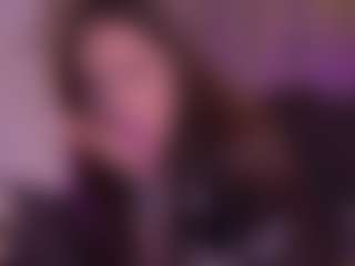 Bllowjoyy's Live Sex Cam Show