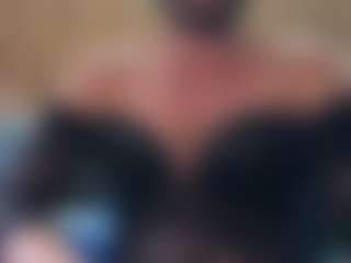 Live cam show with Kinkystar - Muscular on Camsoda