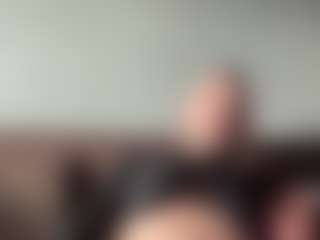 Live cam show with Kinkystar - Cock Rating on Milfs Live
