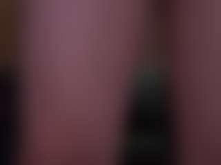 Live cam show with Kinkystar - Tease on Camsoda