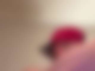 Live cam show with Kinkystar - Tease on Camsoda