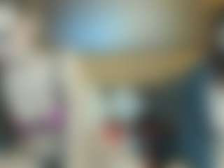 Live cam show with RoxySnowey - Tittyfuck on sexylive.show
