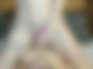 Live cam show with RoxySnowey - Moaning on TeamSkeetLive