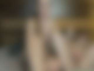 RoxySnowey's Live Sex Cam Show