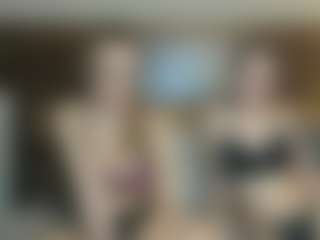 Live cam show with RoxySnowey - Moaning on Camsoda