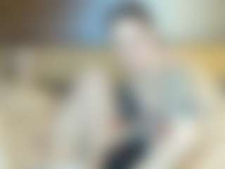 Live cam show with RoxySnowey - Red Hair on Camsoda