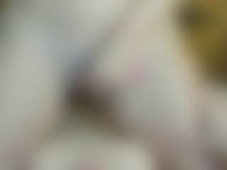 Live cam show with RoxySnowey - Twerk on Uber Horny