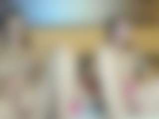 Live cam show with RoxySnowey - Brown Eyes on crypto-cams