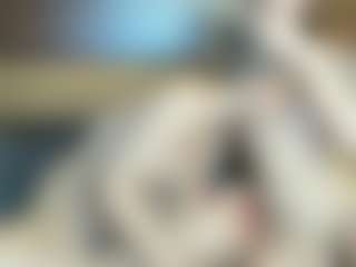 Live cam show with RoxySnowey - Small Tits on livesuperchat.net