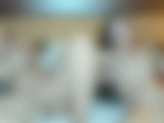 Live cam show with RoxySnowey - Cum on Camming Site
