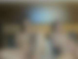 Live cam show with RoxySnowey - Fingering on AdultVida.com