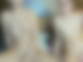 Live cam show with RoxySnowey - Squirt on luckytryst.com