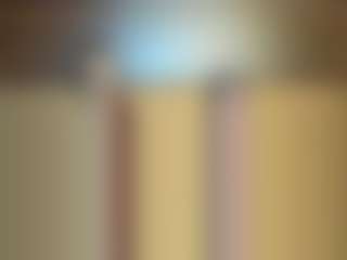 Live cam show with RoxySnowey - Fingering on Camsoda