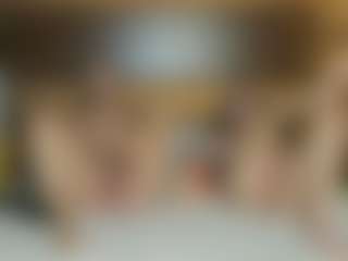 RoxySnowey's Live Sex Cam Show