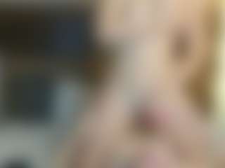 RoxySnowey's Live Sex Cam Show