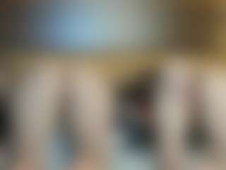 RoxySnowey's Live Sex Cam Show