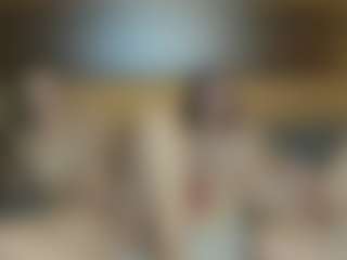 Live cam show with RoxySnowey - Fingering on fapnchat