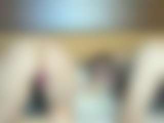 Live cam show with RoxySnowey - Small Tits on Camsoda