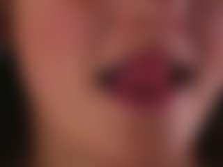 Live cam show with Milly - Brown Hair on Chatstar