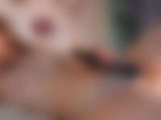 Live cam show with Milly - Blue Eyes on Milf Play
