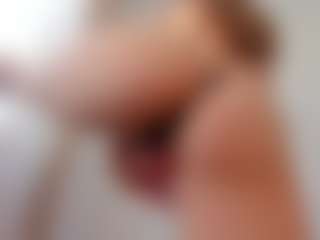 Live cam show with angelofloveee - Ass Bouncing on xxxlivecams.org