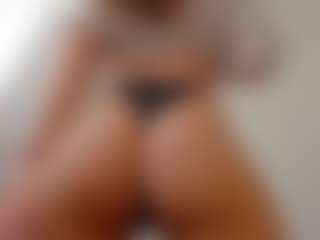 Live cam show with angelofloveee - Spank on Camming Site