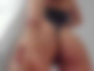 angelofloveee's Live Sex Cam Show