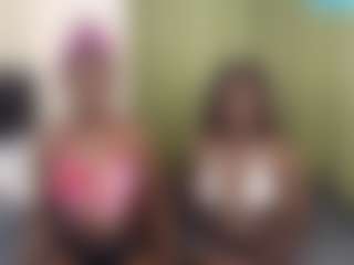 Live cam show with Black-betty - Gagging on Camsoda