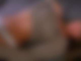 Live cam show with Isabella - Bitch on StripNow