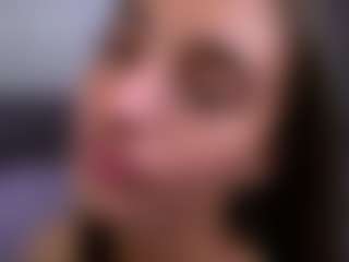 Live cam show with Isabella - Green Eyes on Cam Slut