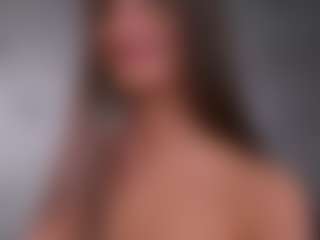 Live cam show with Isabella - Pm on Mixed Magazine Live