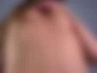 Live cam show with Isabella - Athletic College on Camsoda