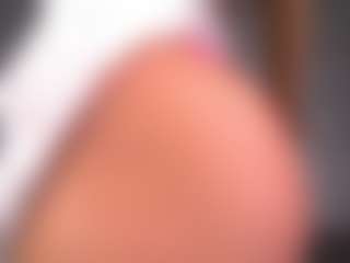 Live cam show with Isabella - Pm on Camsoda