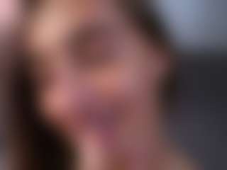 Live cam show with Isabella - Pm on TeamSkeetLive