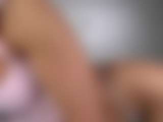 Live cam show with Isabella - Pm on SinfulBabes