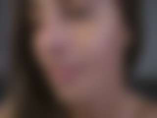 Live cam show with Isabella - Solo on AdultVida.com