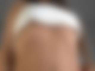 Live cam show with Isabella - Green Eyes on liverealitysex.com