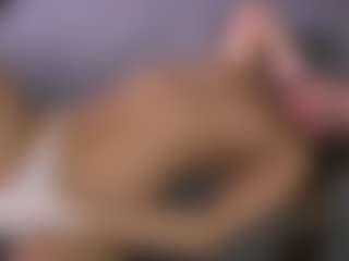 Live cam show with Isabella - Muscular on LiveSexCams6