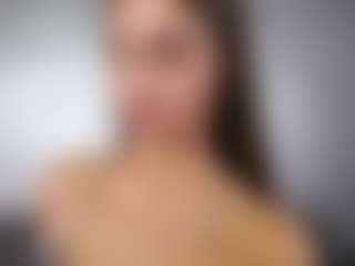 Live cam show with Isabella - Brown Hair on sexylive.show