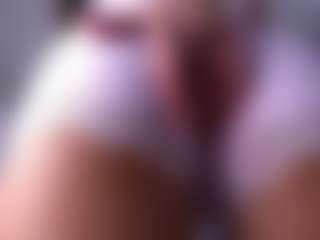 Live cam show with Isabella - College on SquirtSoMuch