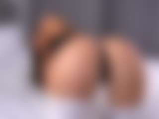 Live cam show with Isabella - Fingers on Hubzter Live