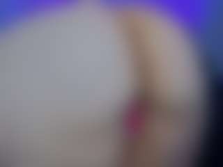 MeganColee MILF webcam performer live streaming
