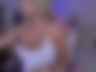 Live cam show with Sin With Amy - Lush Blonde Hair on Camsoda