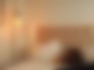 Live cam show with TheaCooling - Petite on Instabang