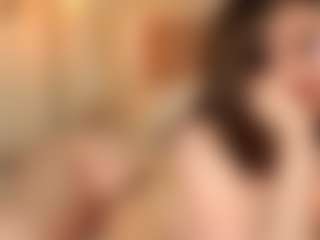 Live cam show with TheaCooling - Petite on luckytryst.com