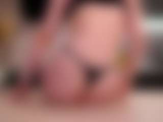 Live cam show with TheaCooling - Ass Clapping on crypto-cams