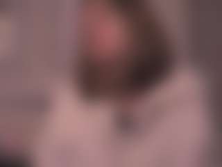 Live cam show with TheaCooling - Spank Brown Hair on Milf Play