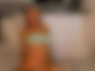 Live cam show with Alice - Italian Young Adult on AdultVida.com