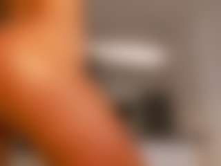 Live cam show with Alice - Fingering White on Camsoda